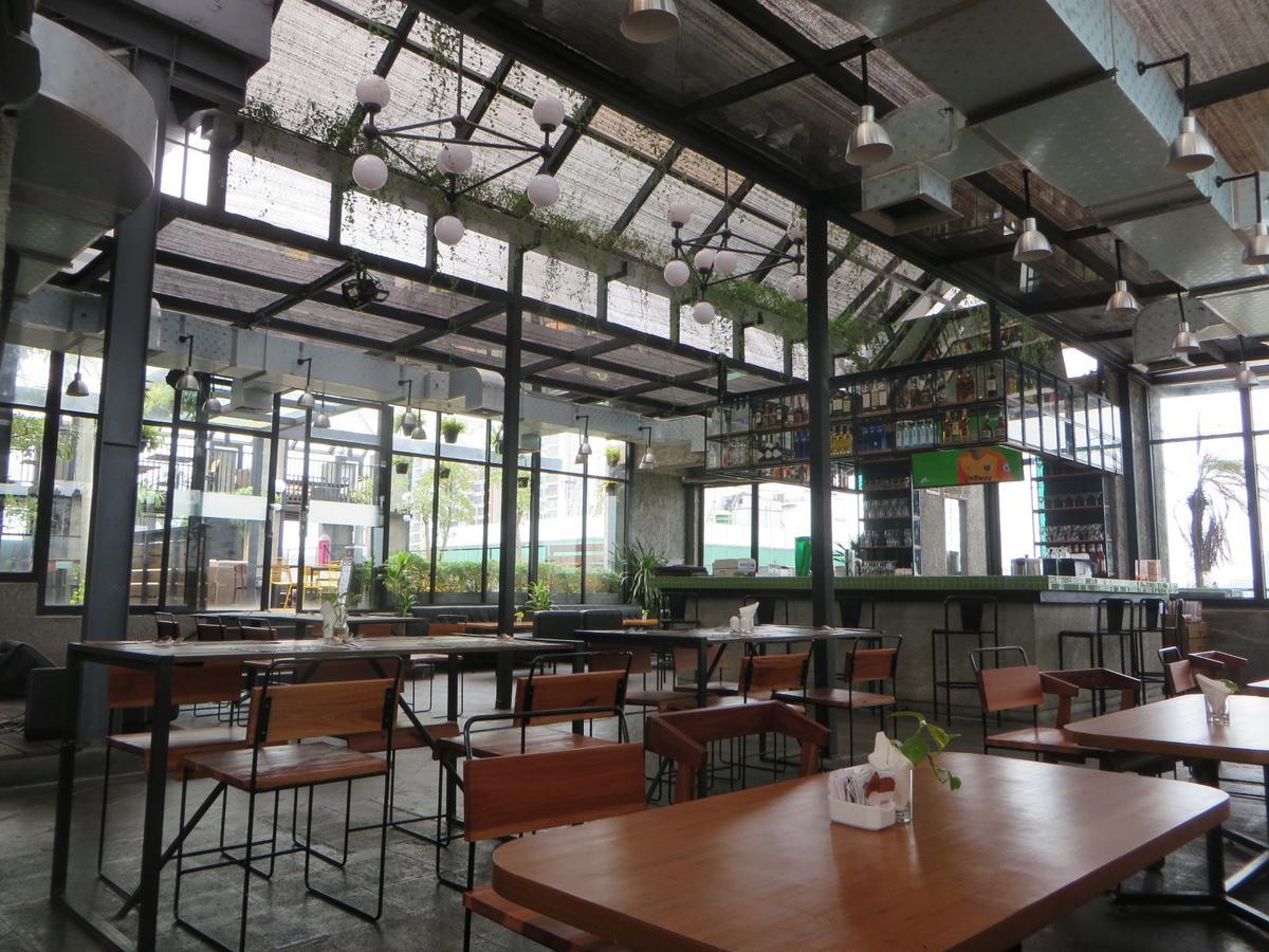 Liberta Hotel Kemang Yakarta Exterior foto